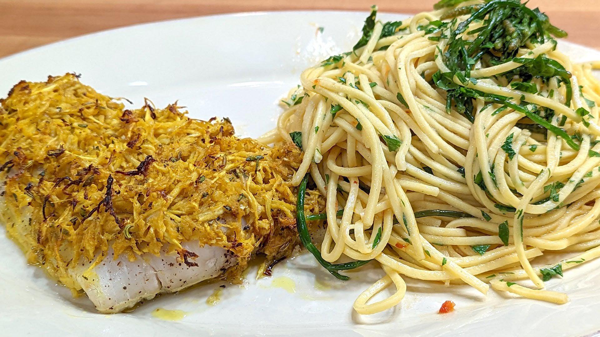 Crispy Fennel-Topped Fish with Garlic and Oil Spaghetti