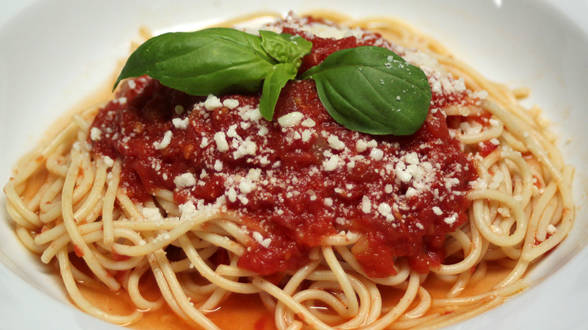 Spicy Tomato Sauce with Fennel, Peppers and Onions