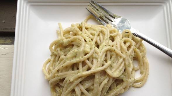 Zucchini Pesto with Linguine