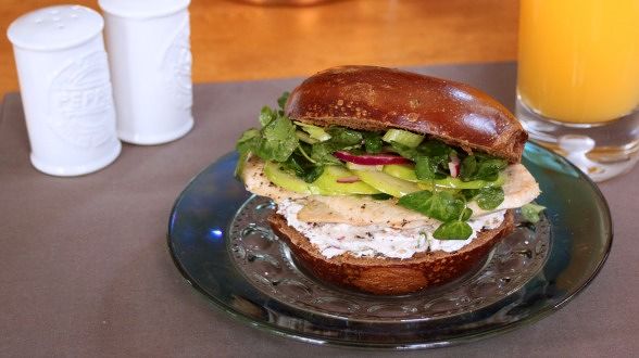 Chicken Bagel Sandwiches with Bacon-Walnut Cream Cheese