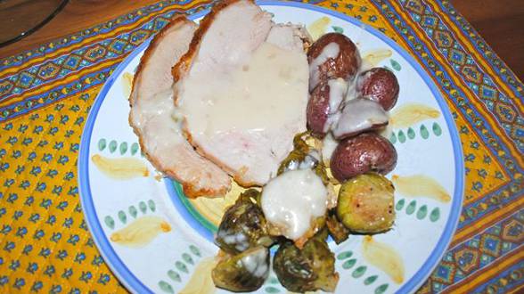 Roast Turkey Breast with Citrus Pesto and Shallot Gravy