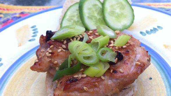 Korean Barbecue Chicken Thigh Sliders