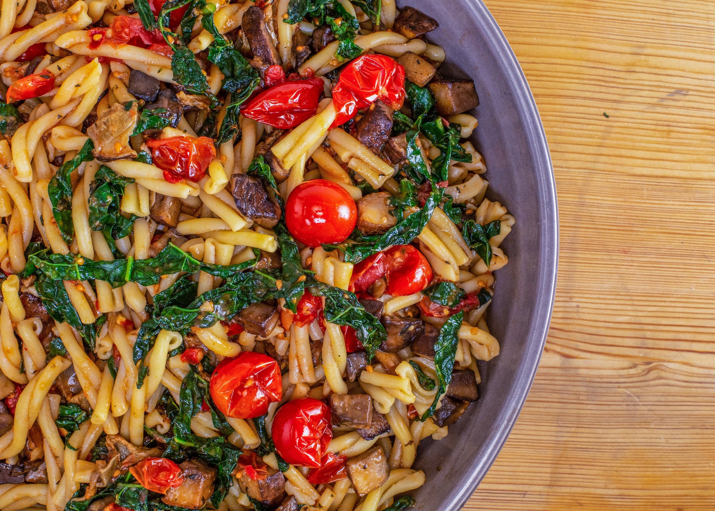 Rachael's Pasta with Portobellos, Cherry Tomatoes and Dark Greens