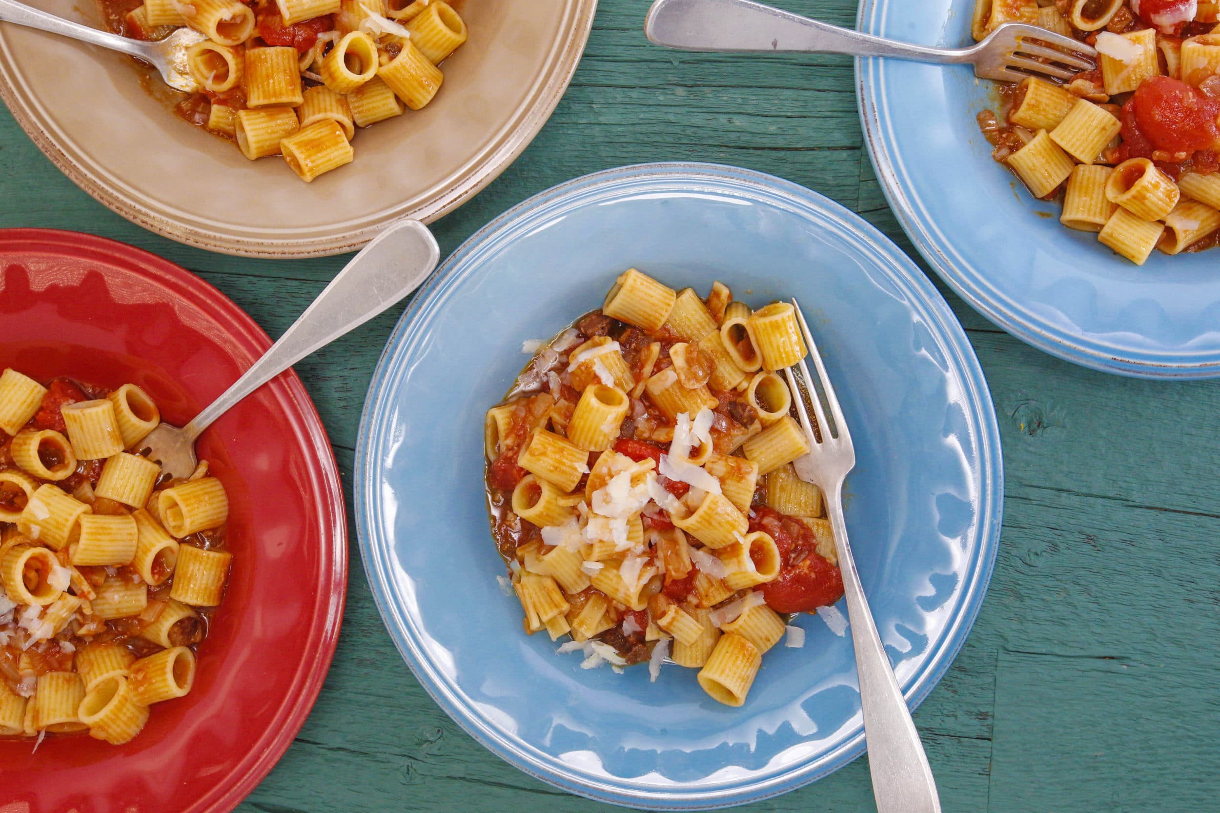 Rigatoni with Bacon, Onion and Balsamic Vinegar (Mezze Rigatoni all’Amatriciana a Modena)