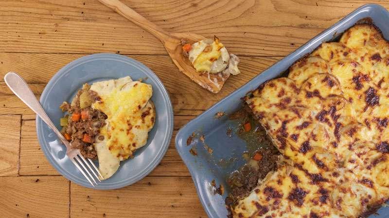 Cottage Pie Topped with Scalloped Potatoes